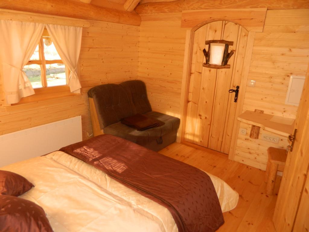 Glamping Organic Farm Slibar Villa Trzic ภายนอก รูปภาพ