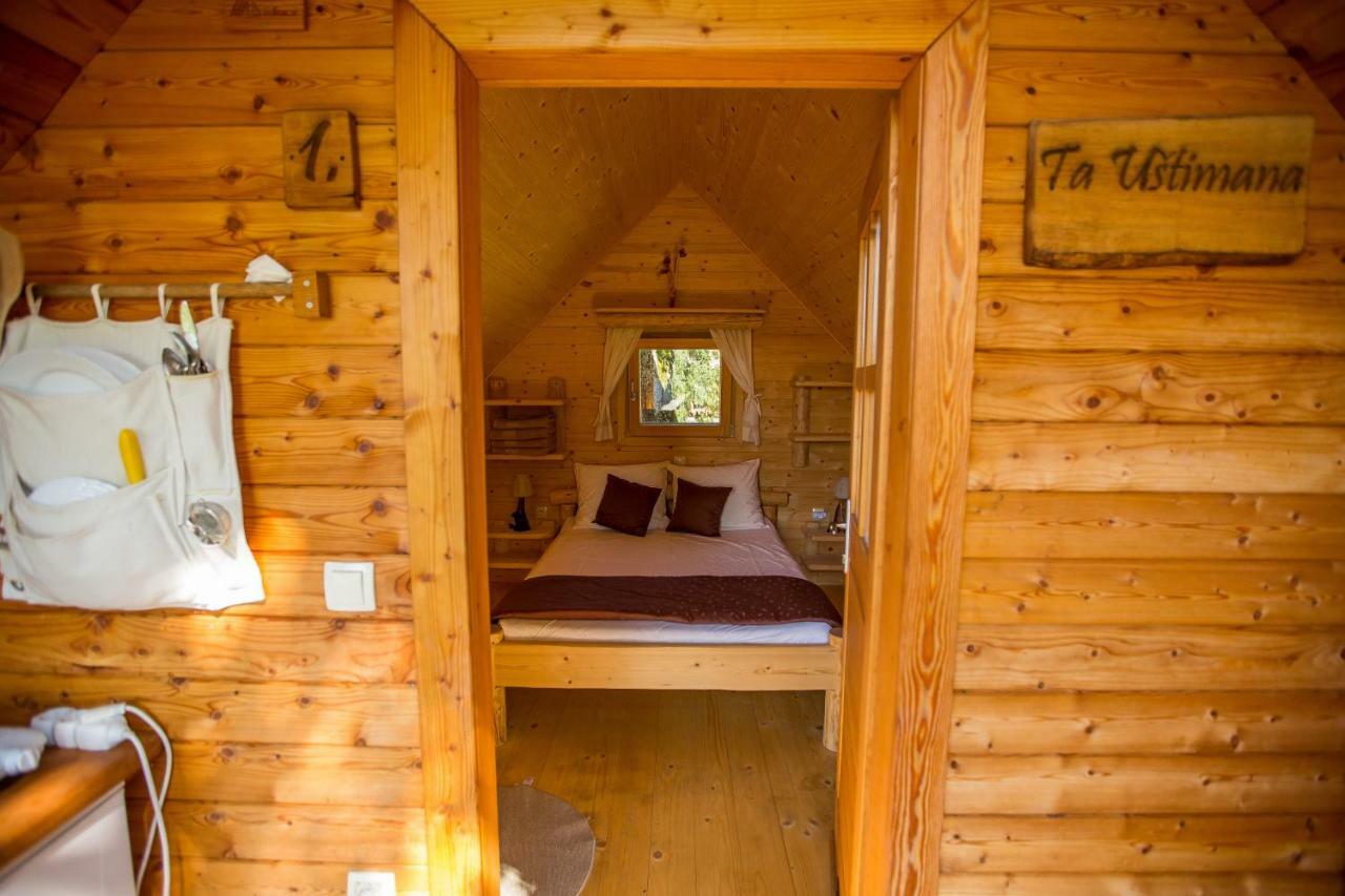 Glamping Organic Farm Slibar Villa Trzic ภายนอก รูปภาพ